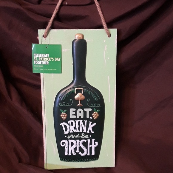 *** "Eat, Drink and be Irish" St. Patrick's Day Decorative Seasonal Wood Hanging - Picture 3 of 3